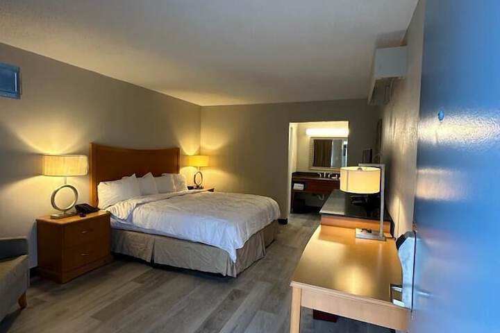 Room 16 of 17