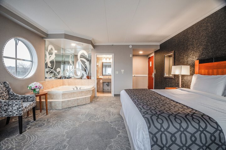 Room 62 of 84
