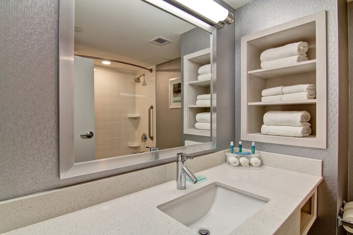 Room 20 of 40