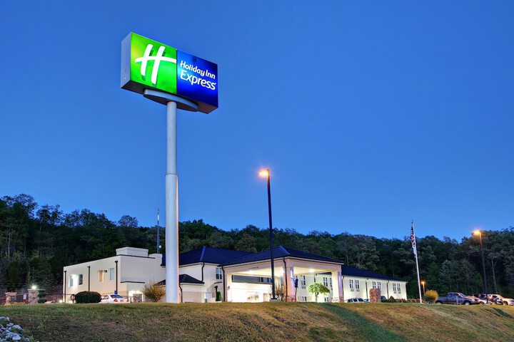 Hotel 3 of 66
