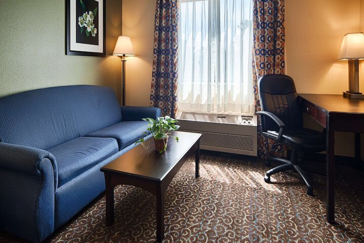 Best Western Mansfield / Bellville