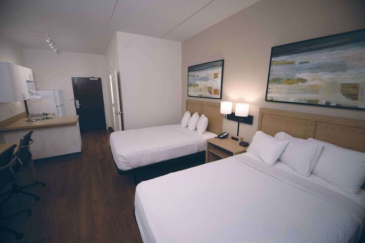 Room 13 of 19