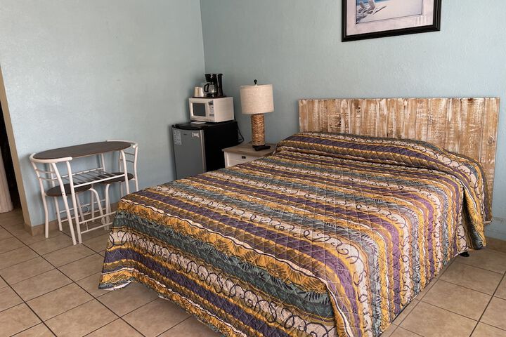 Room 35 of 66