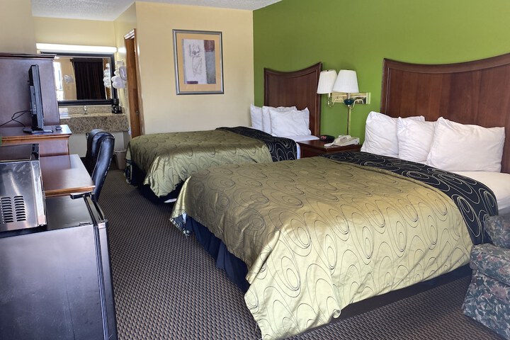 Room 15 of 35