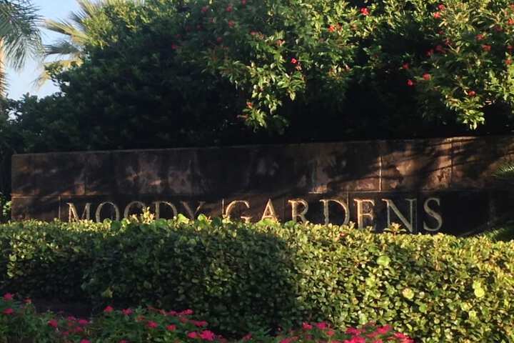 Moody Gardens Hotel Spa and Convention Center