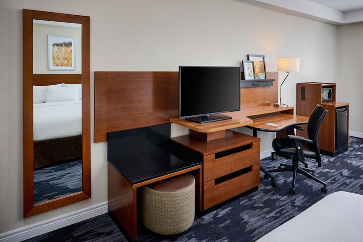 Room 30 of 50