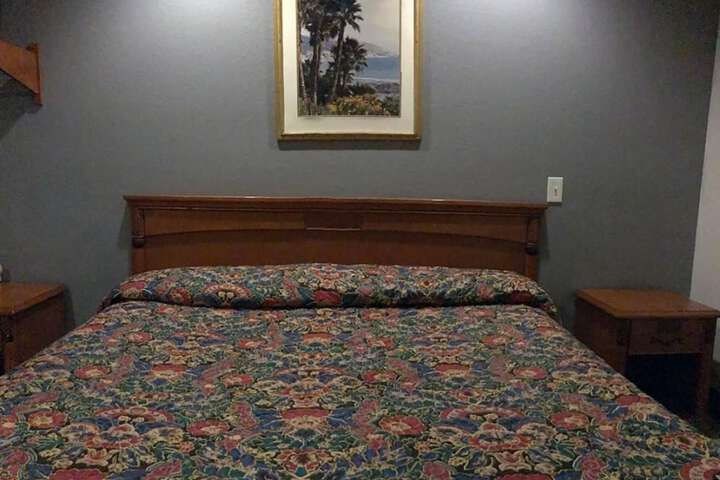 Room 38 of 46