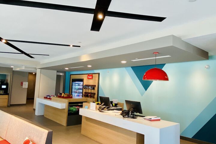 avid hotels Beaumont by IHG