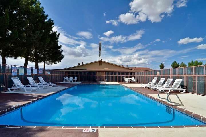 Pool 5 of 20