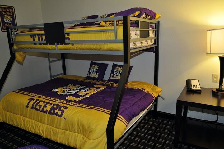 Room 11 of 53