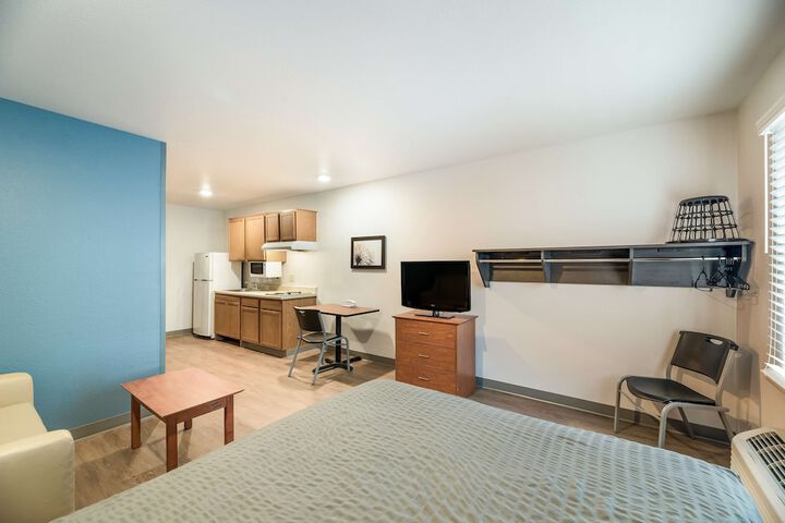 Room 14 of 22