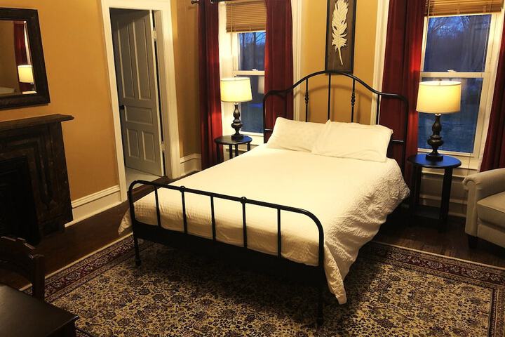 The Vine Bed & Breakfast LLC