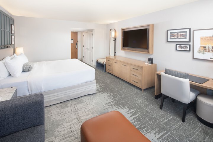 Room 44 of 110