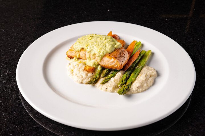 Dining 46 of 59
