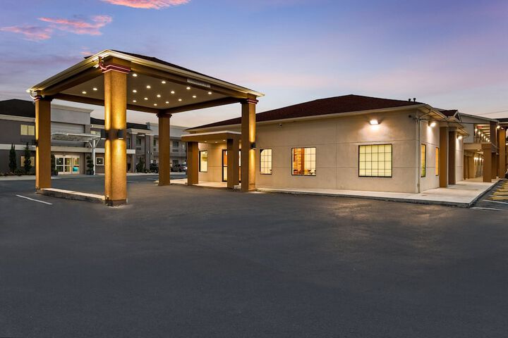 Hotel 3 of 27