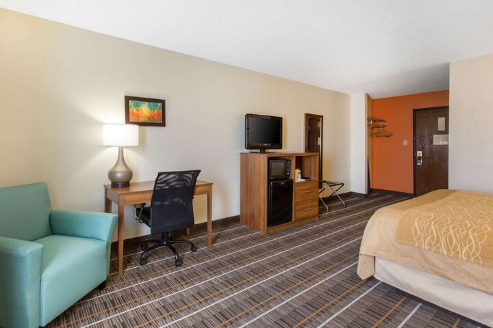Room 13 of 35