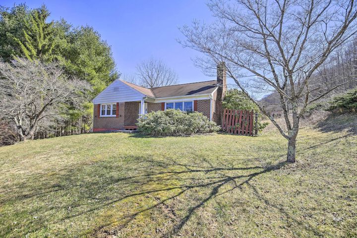 Quaint Creekside Home w / Spacious Deck & Yard