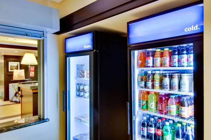 Hampton Inn & Suites Moreno Valley