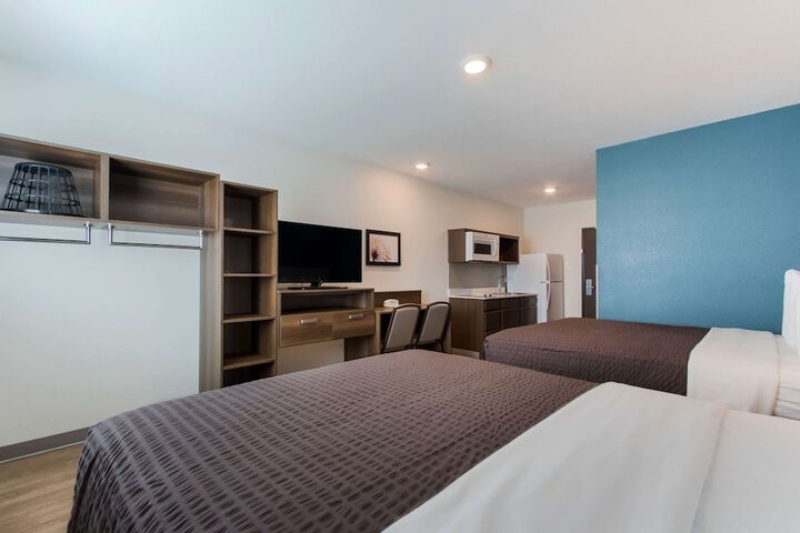Room 30 of 48