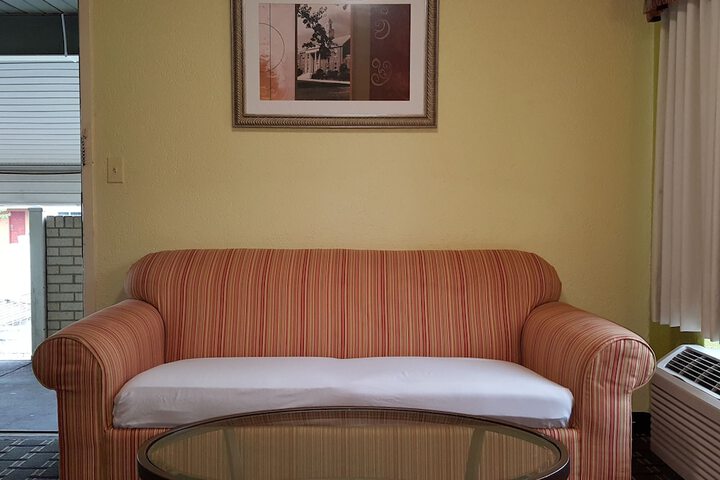 Room 16 of 47