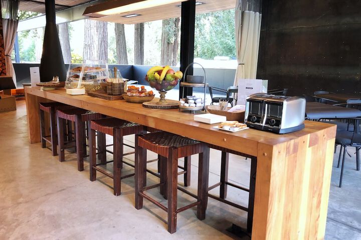 Breakfast/Coffee Service 111 of 129