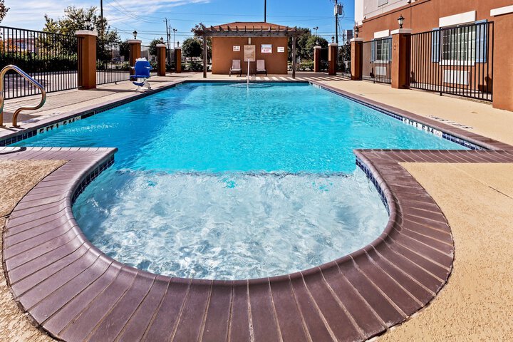 Pool 19 of 86