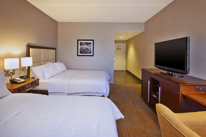 Hampton Inn & Suites Providence / Warwick-Airport