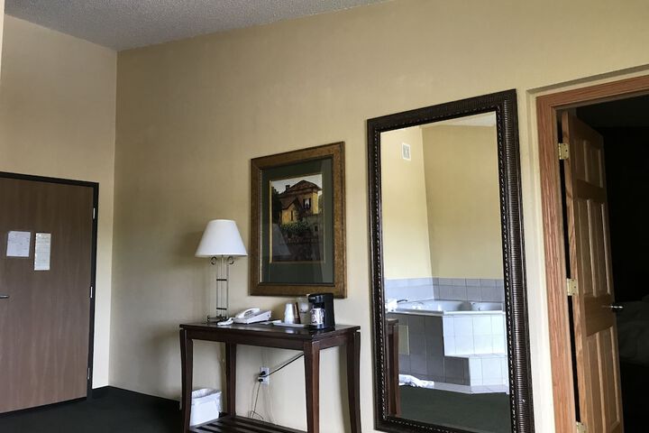 Room 51 of 81