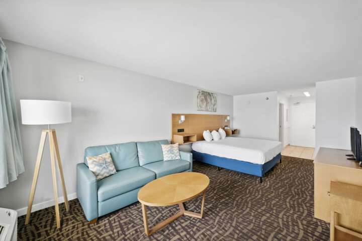Room 15 of 34