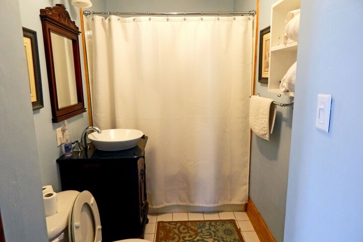 Room 63 of 99