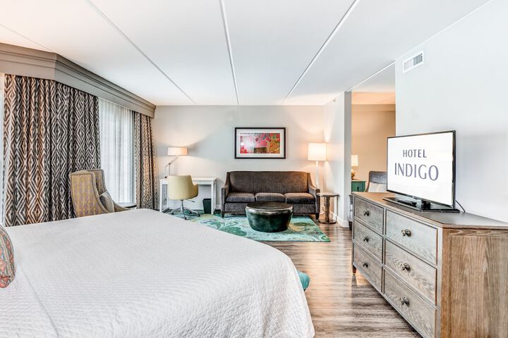Room 55 of 100