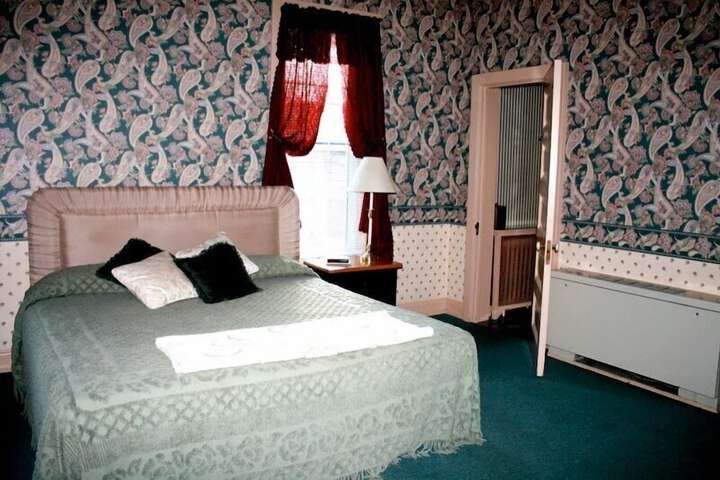 Room 31 of 42
