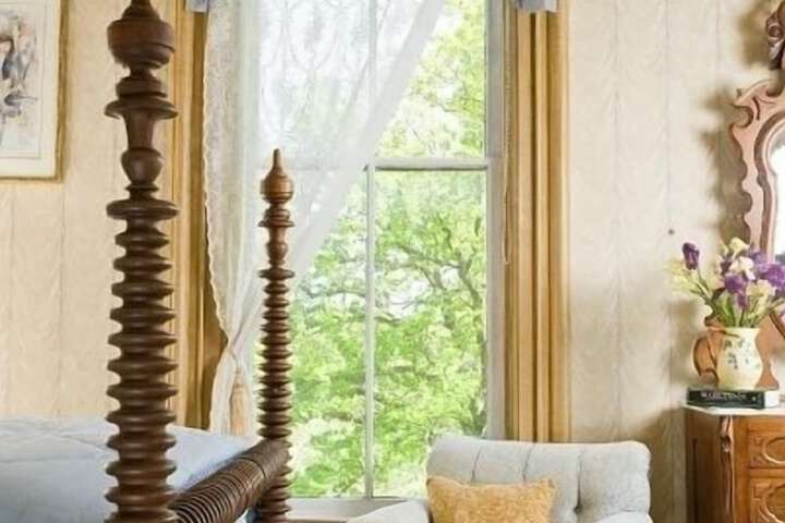 Garth Woodside Mansion B & B