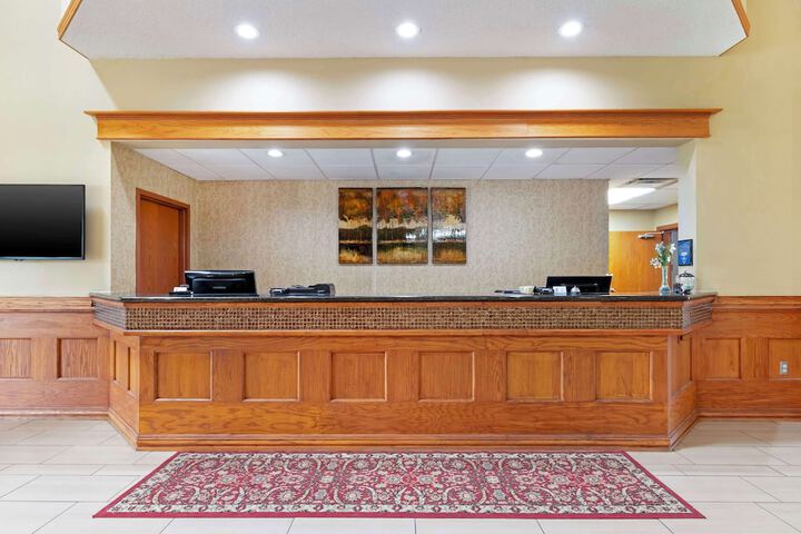 Best Western Locust Grove Inn & Suites