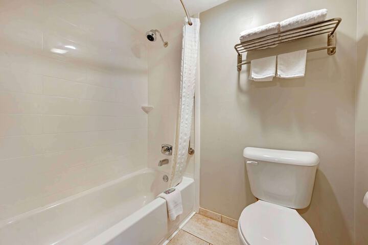 Best Western Ashbury Inn