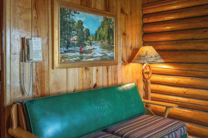 El Western Cabins & Lodges