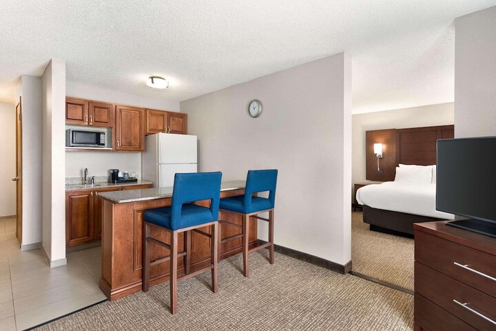 Room 16 of 26
