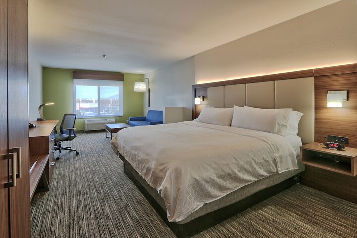 Room 56 of 90