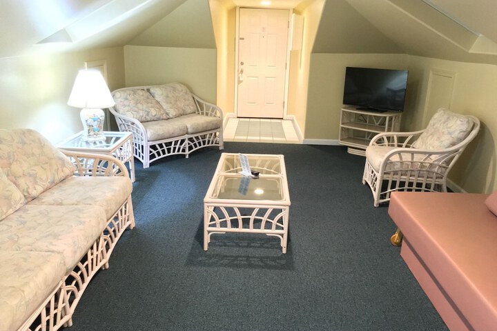 Room 46 of 71