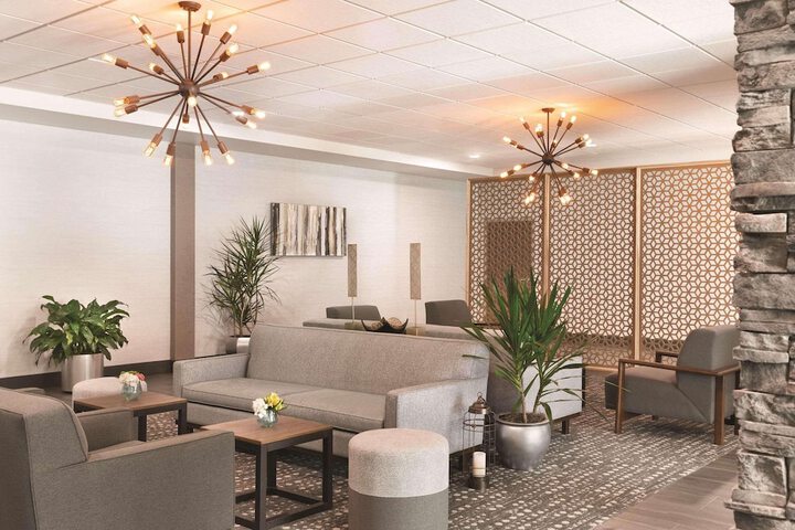 Hotel Interior 7 of 23