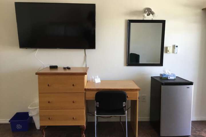 Room 16 of 25