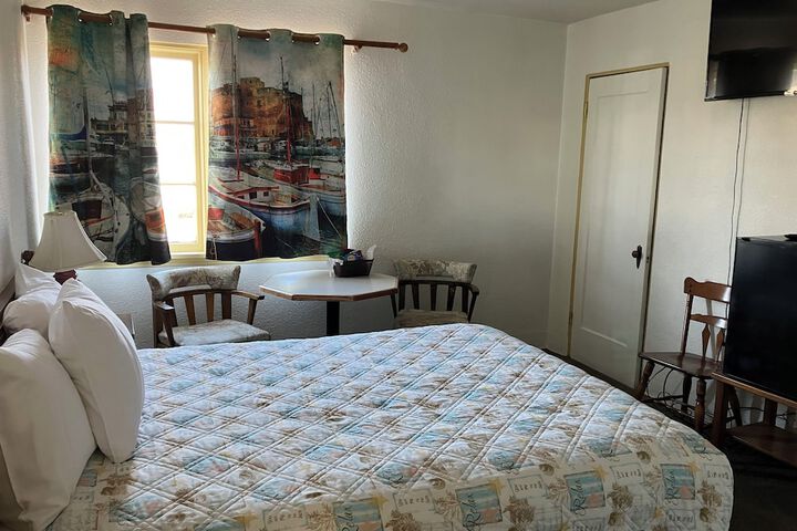 Florence Lighthouse Inn