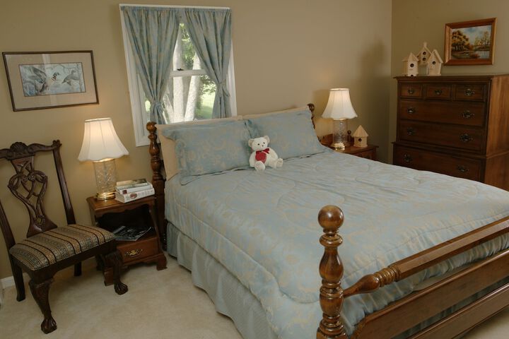 Room 10 of 100