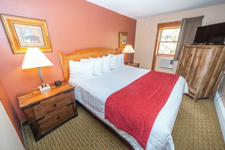 Silver Moon Inn