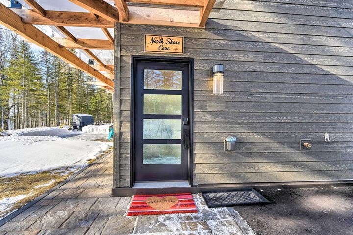 Office & Fire Pit: Waterfront Lake Superior Cabin!