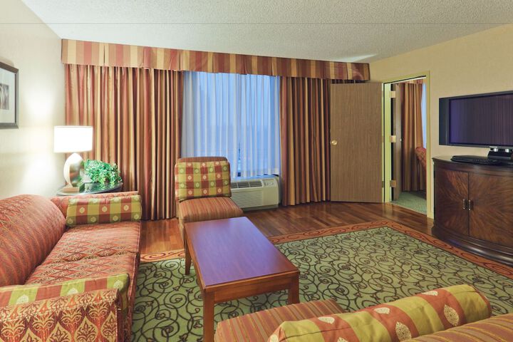 Room 32 of 59