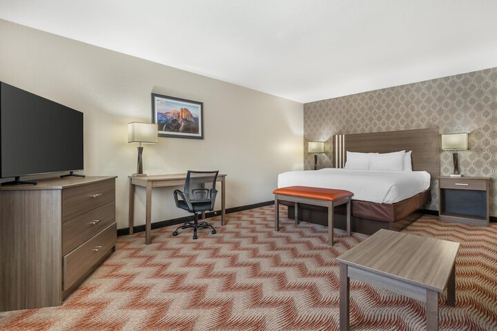Best Western Plus Sonora Oaks Hotel & Conference Center