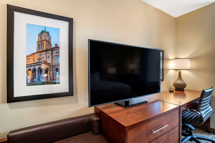 Comfort Inn & Suites Harrisonburg