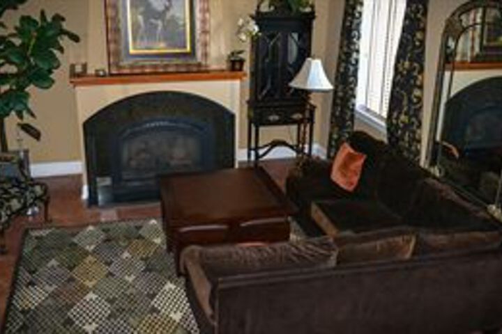 Posh Boutique Hotel