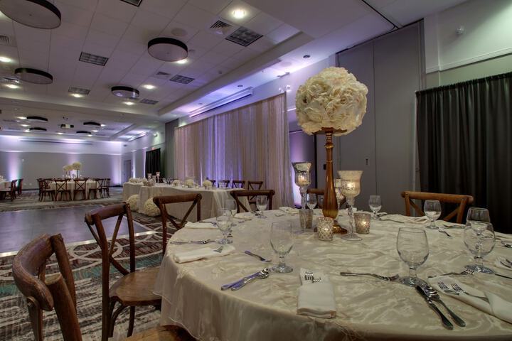 Holiday Inn & Suites Peoria at Grand Prairie by IHG
